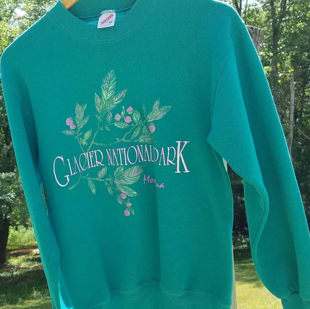 Glacier National Park vintage sweatshirt womens m